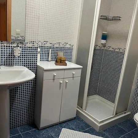 Apto En Urbanizacion Isla De Ons Con Garaje, Piscina Y Vistas Al Mar アパート サンシェンショ